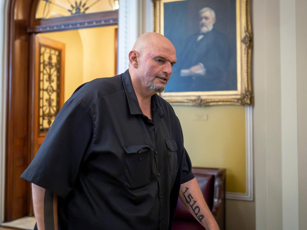 Senate Democrats try to make nice with John Fetterman