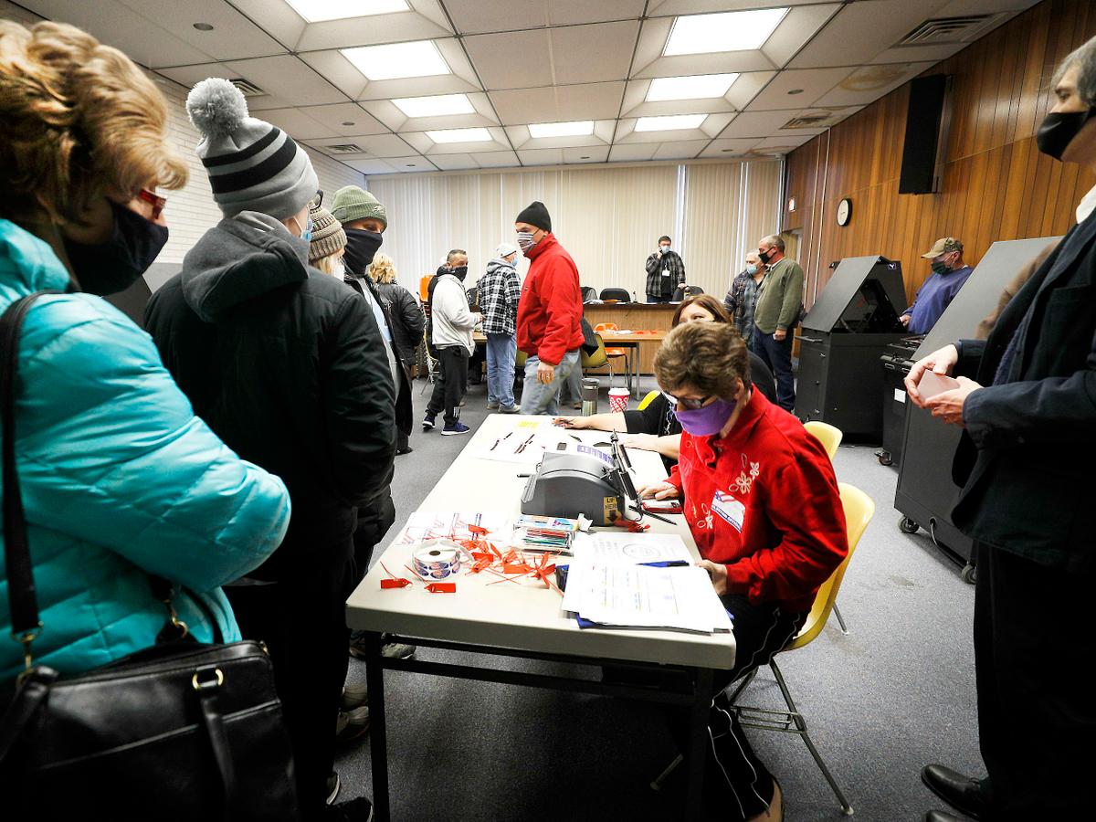 Independents can vote on ballot questions, and more things to know