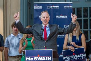 Bill McSwain has attracted big-name cash donors.