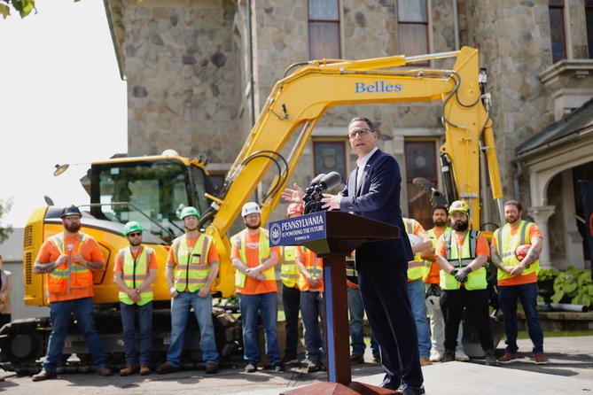 Gov. Josh Shapiro announces a $20B investment by Amazon in Pennsylvania data centers.