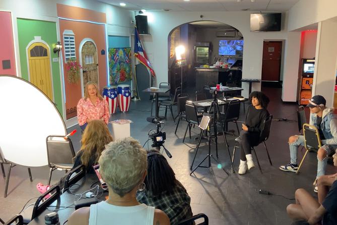 Students interview Rosa Julia Parra of Palo Magazine for “Roots of Solidarity.” Students interview Rosa Julia Parra of Palo Magazine for “Roots of Solidarity.”